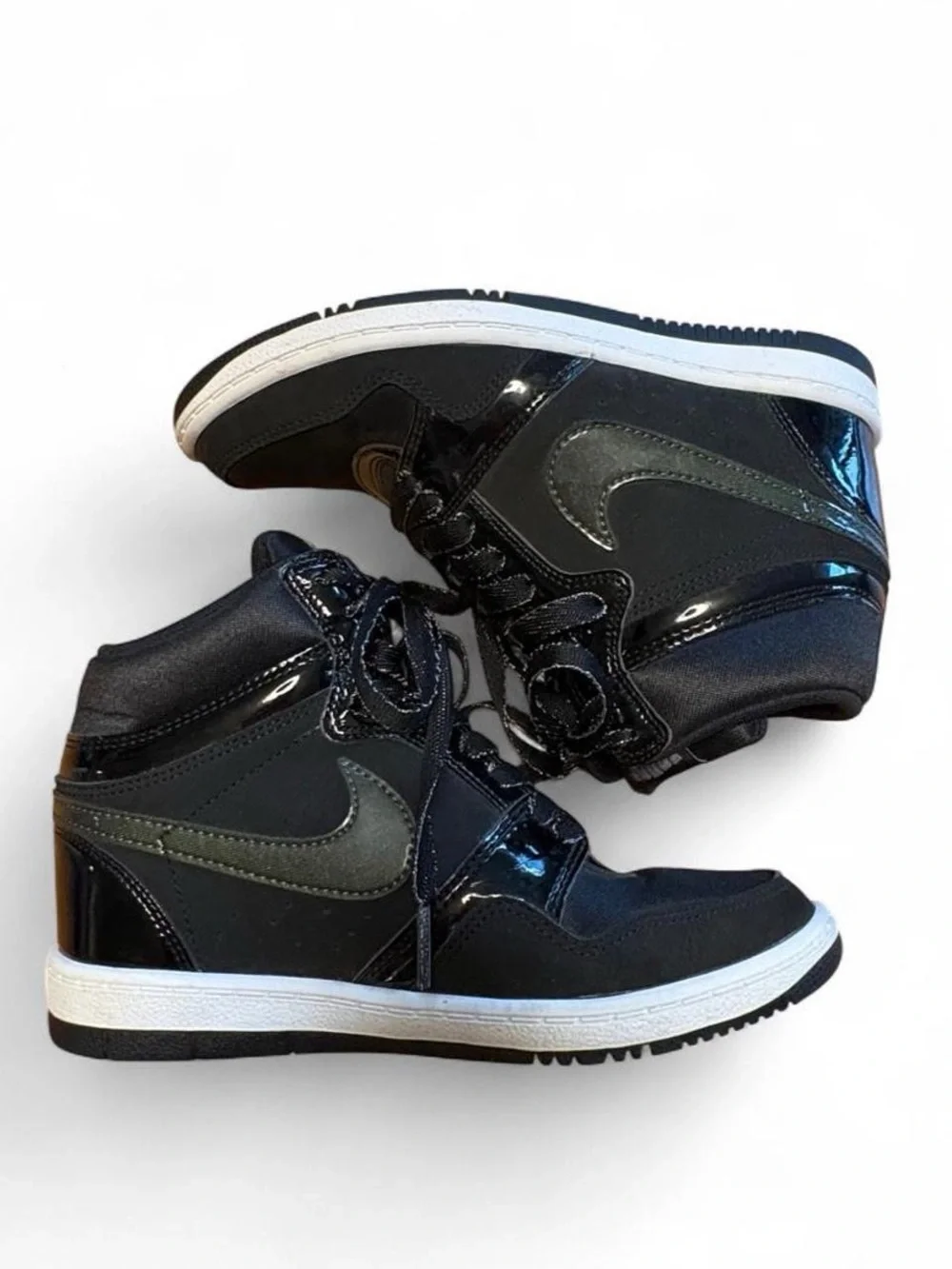 Nike Force Sky High Hidden Wedge Sneakers 8 Women Streetwear Classic Iconic Heel